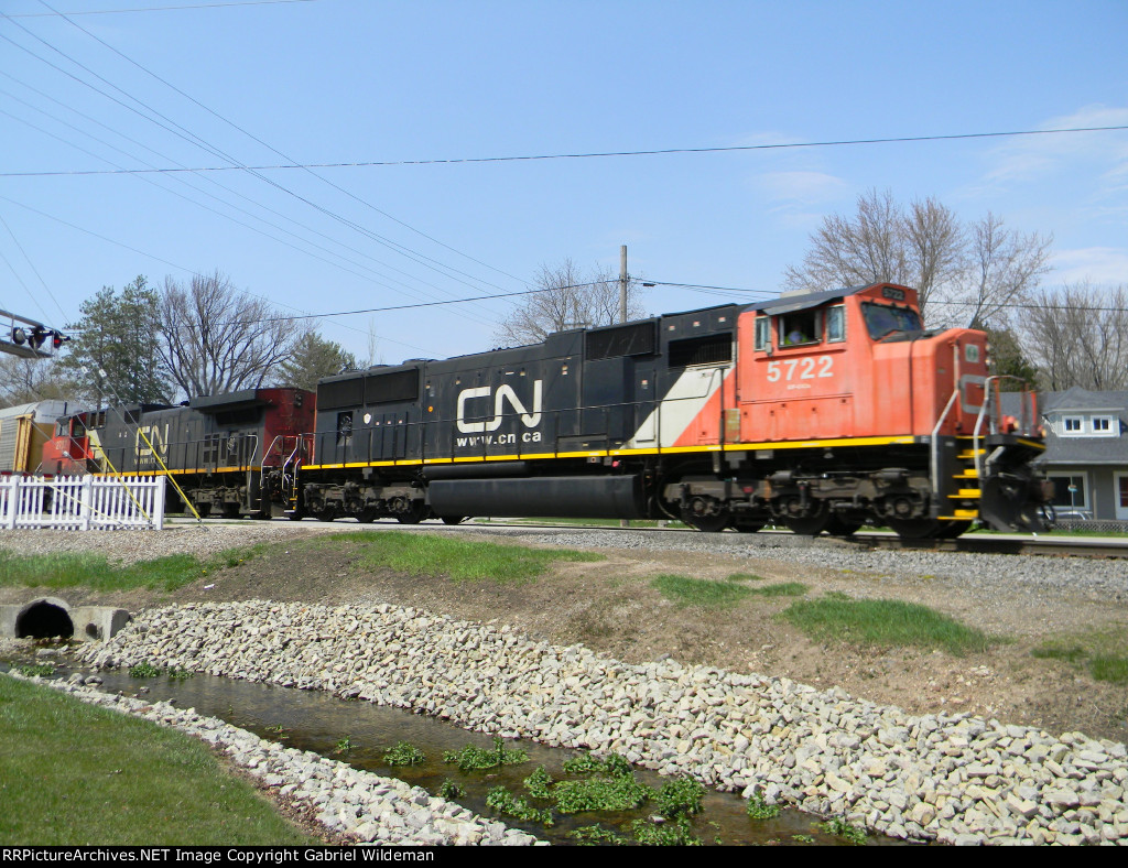 CN 5722 